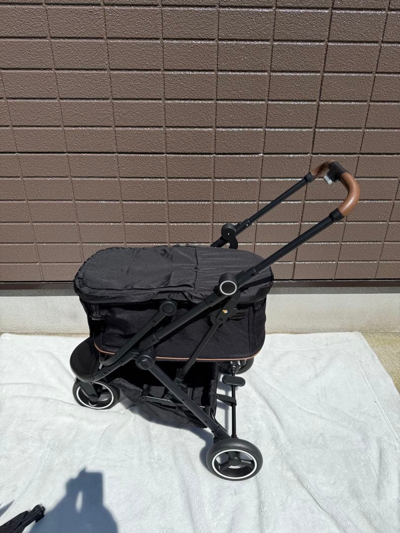 ①【美品】コンビ コムペット ルルテイル キャリー マウナロアブラック カート