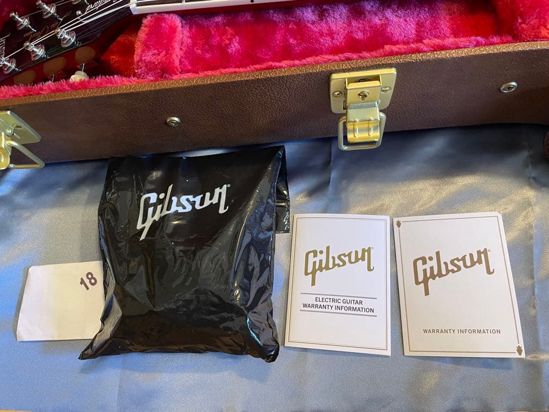 ルーン様【新品同様】Gibson Les Paul Standard 50s良杢