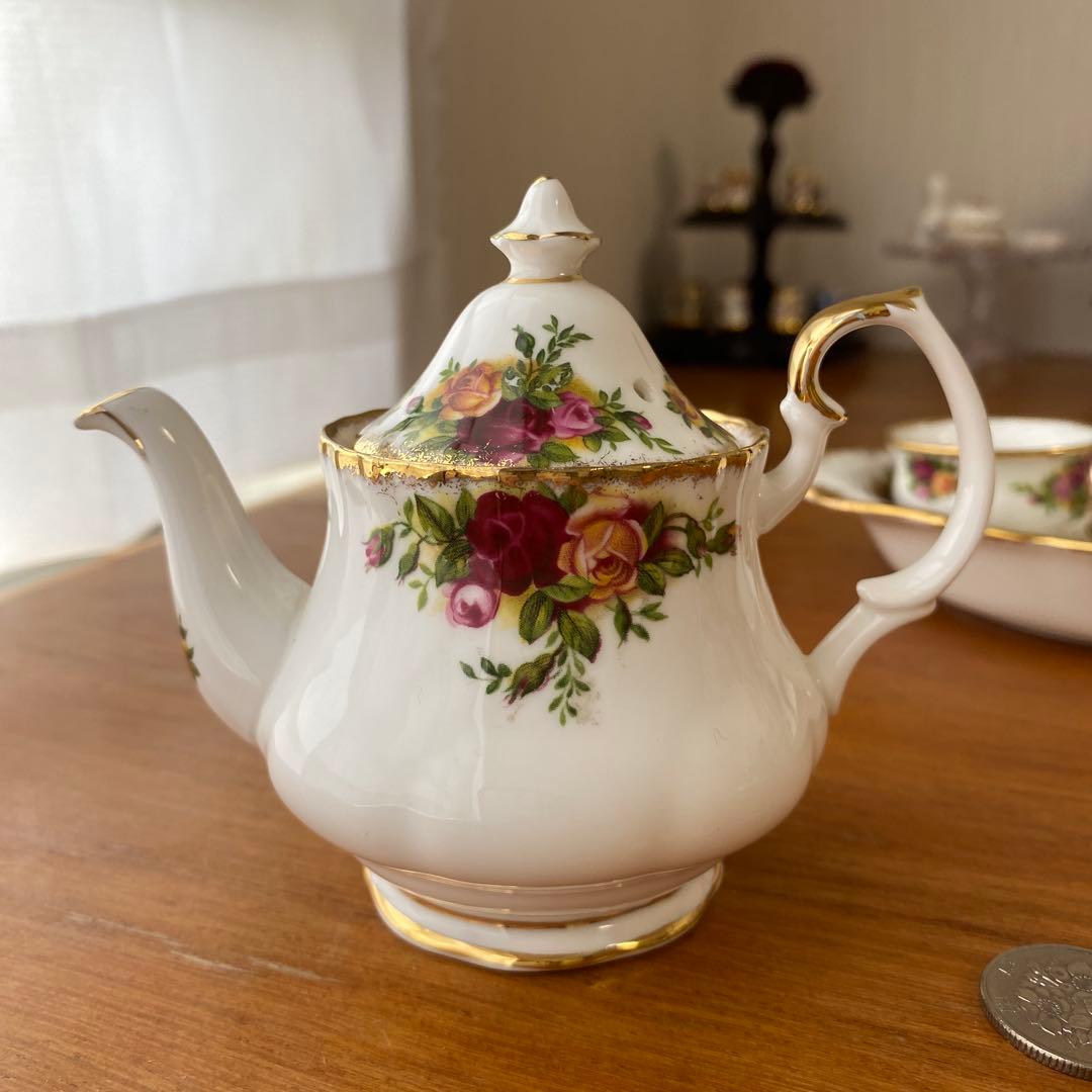 ロイヤルアルバート　オールドカントリーローズ　ミニチュア　ティーセット