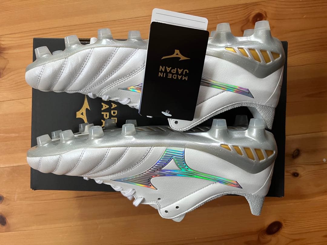 ミズノ　モレリアネオ3 25センチ　新品