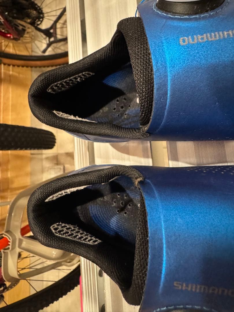 Shimano ロードシューズ 青 ダイヤル式　エスファイア　25.5cm