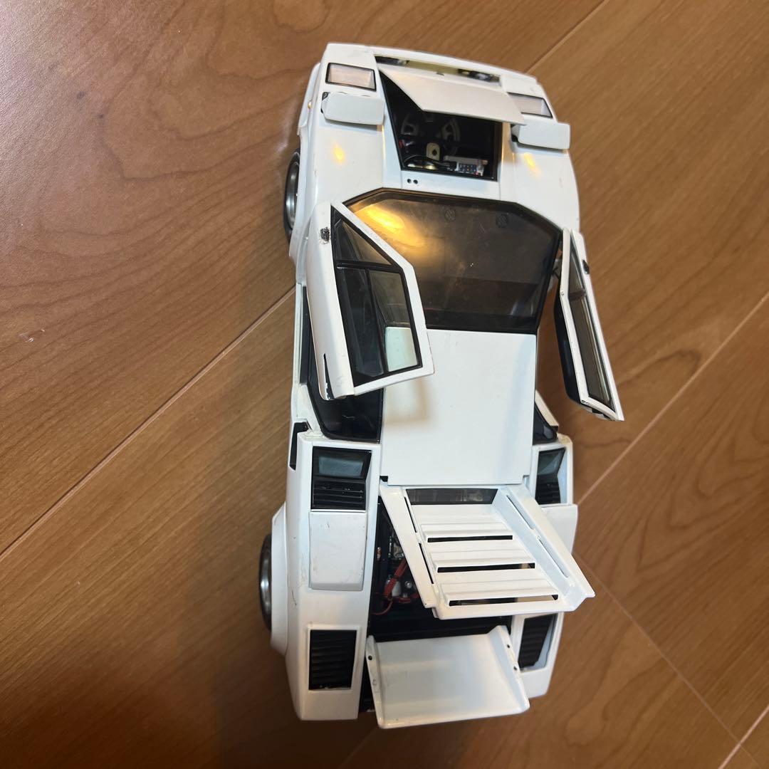 ミニカー LAMBORGHINI COUNTACH