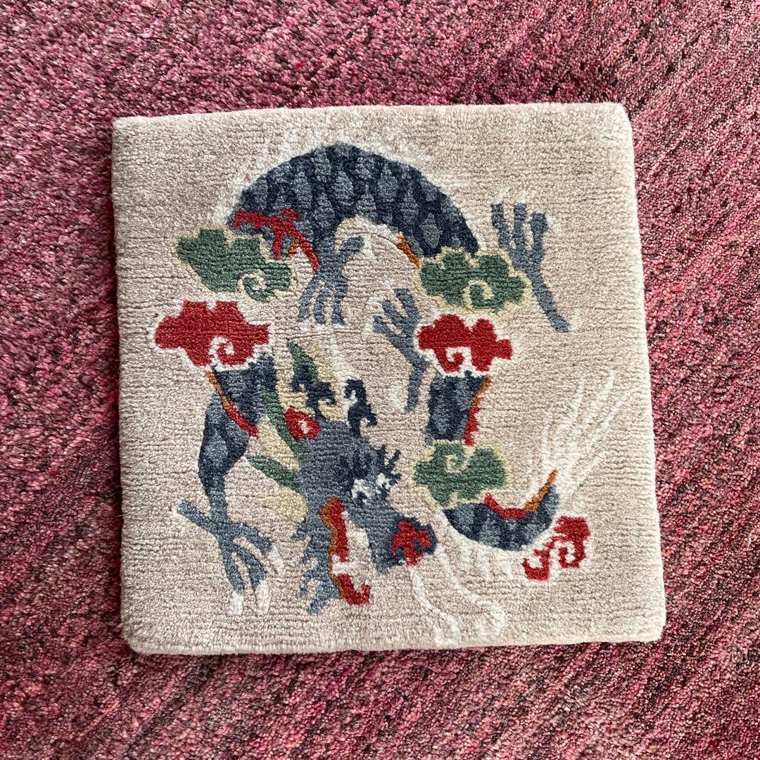 チベタンラグ　チェアマット　ドラゴン