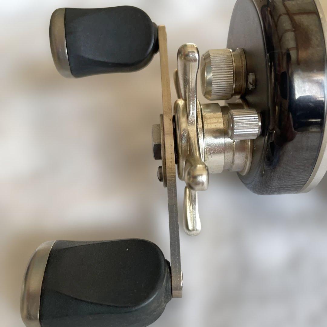 リール RYOBI VARIUS F300