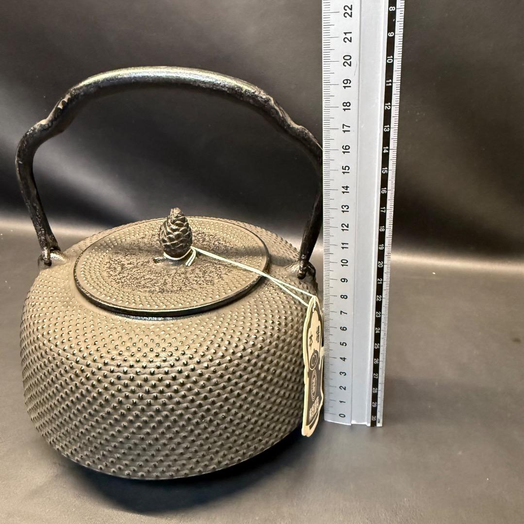 ◉※後右棚c1003 未使用保管品 南部鉄器 岩鋳 万代アラレ 鉄瓶 本場盛岡