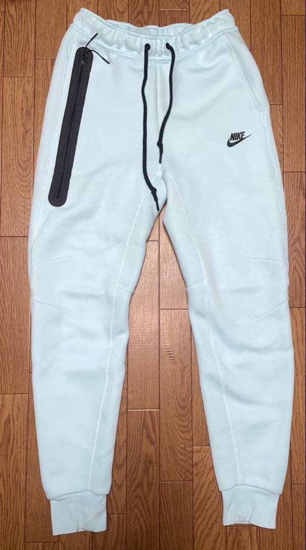 nike テックフリース