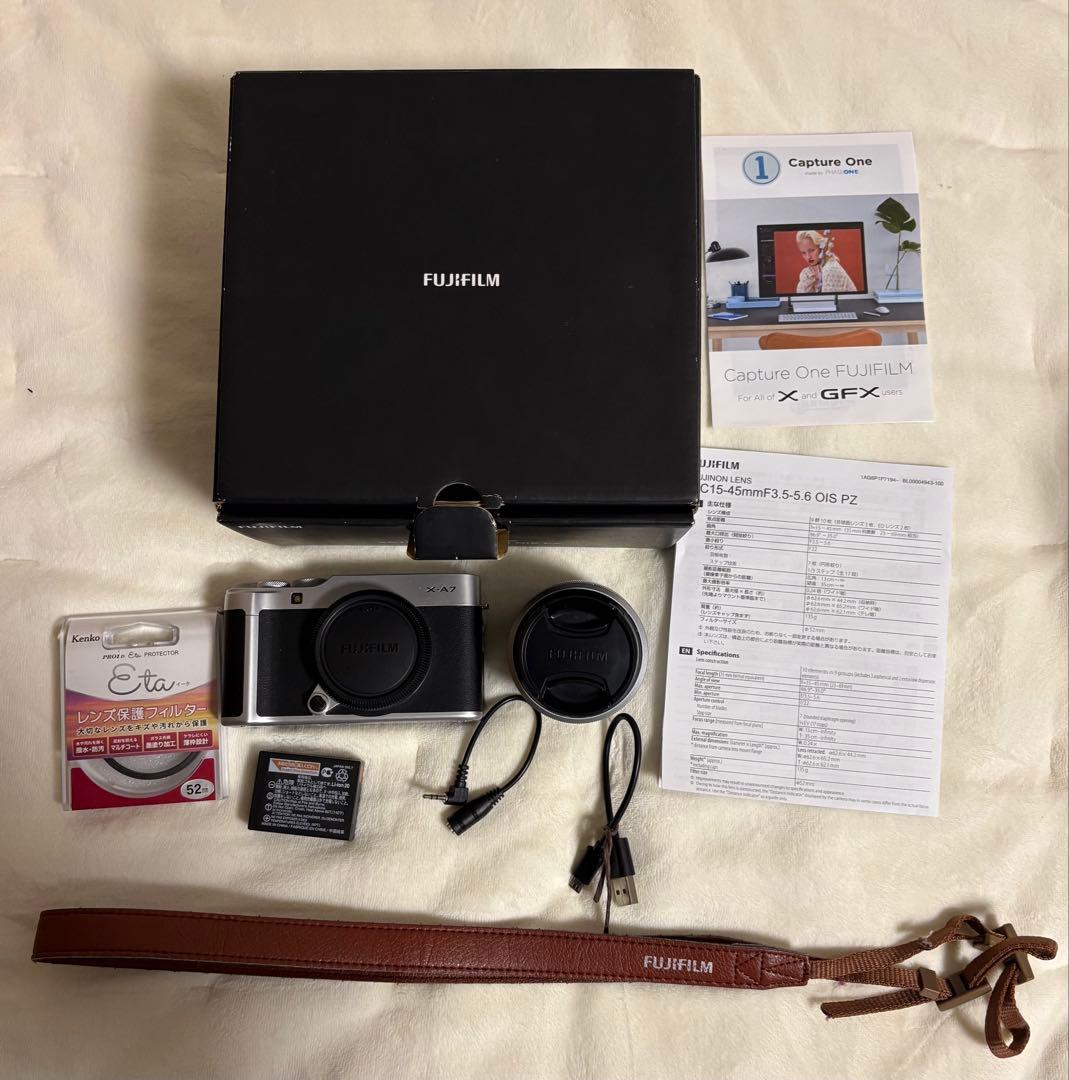 FUJIFILM X-A7 ミラーレスカメラ 本体