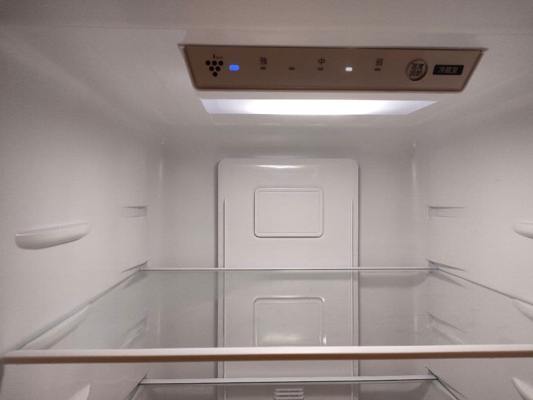 2024年製　シャープSJ-BD23M　プラズマクラスター冷蔵庫　230L右開き