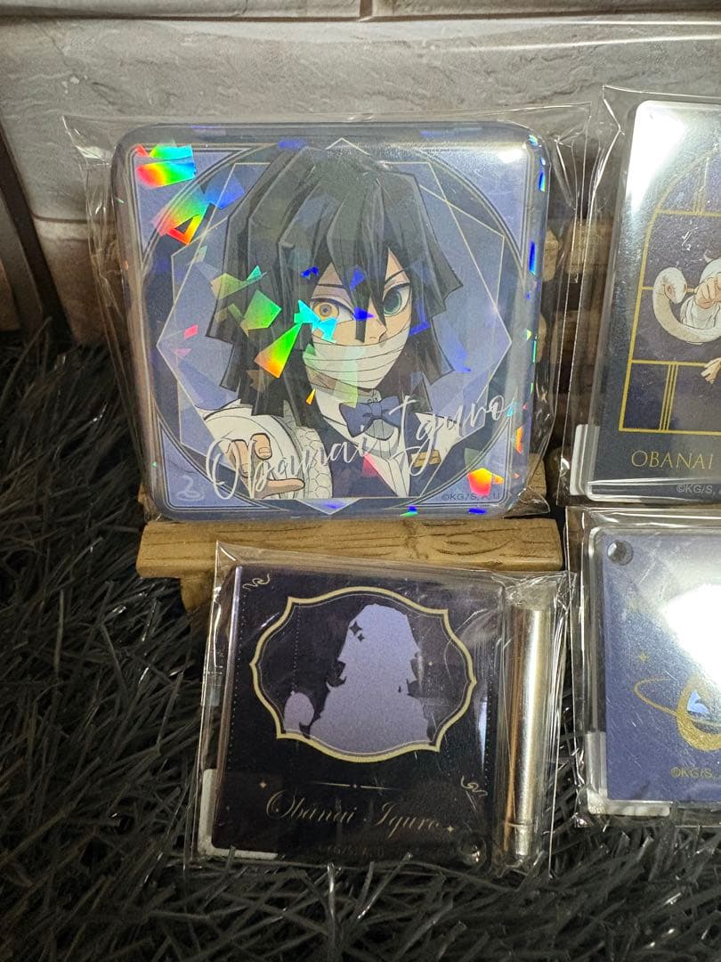 ✨ 鬼滅の刃 ✨ モクテル バー ロトくじ グリッター 缶バッジ 他 伊黒小芭内