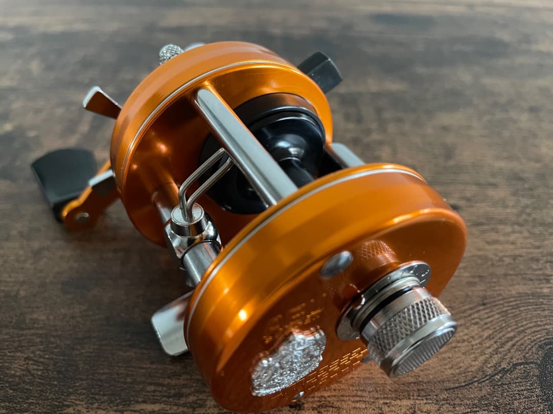 ABU Ambassadeur 2500C アンバサダー サンセットオレンジ美品