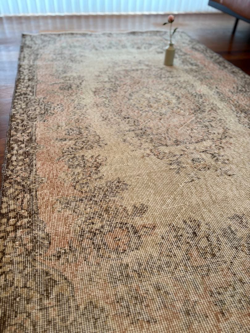 ヴィンテージラグ　ベージュオーバーダイ　ボタニカルメダリオン　トルコ　アナトリア
