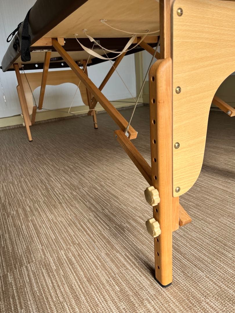 rara様 World IB 折りたたみ施術ベッド ブラウン