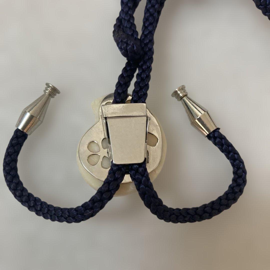 本珊瑚　達磨　彫刻　ループタイ