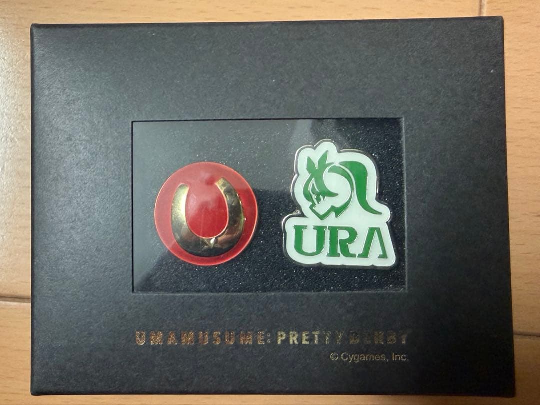 ウマ娘　公式ピンバッジ