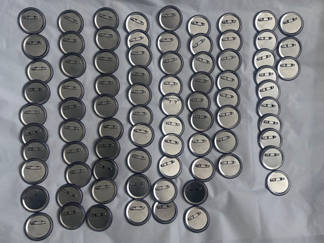 浦島坂田船 志麻 缶バッジ 看守 等身