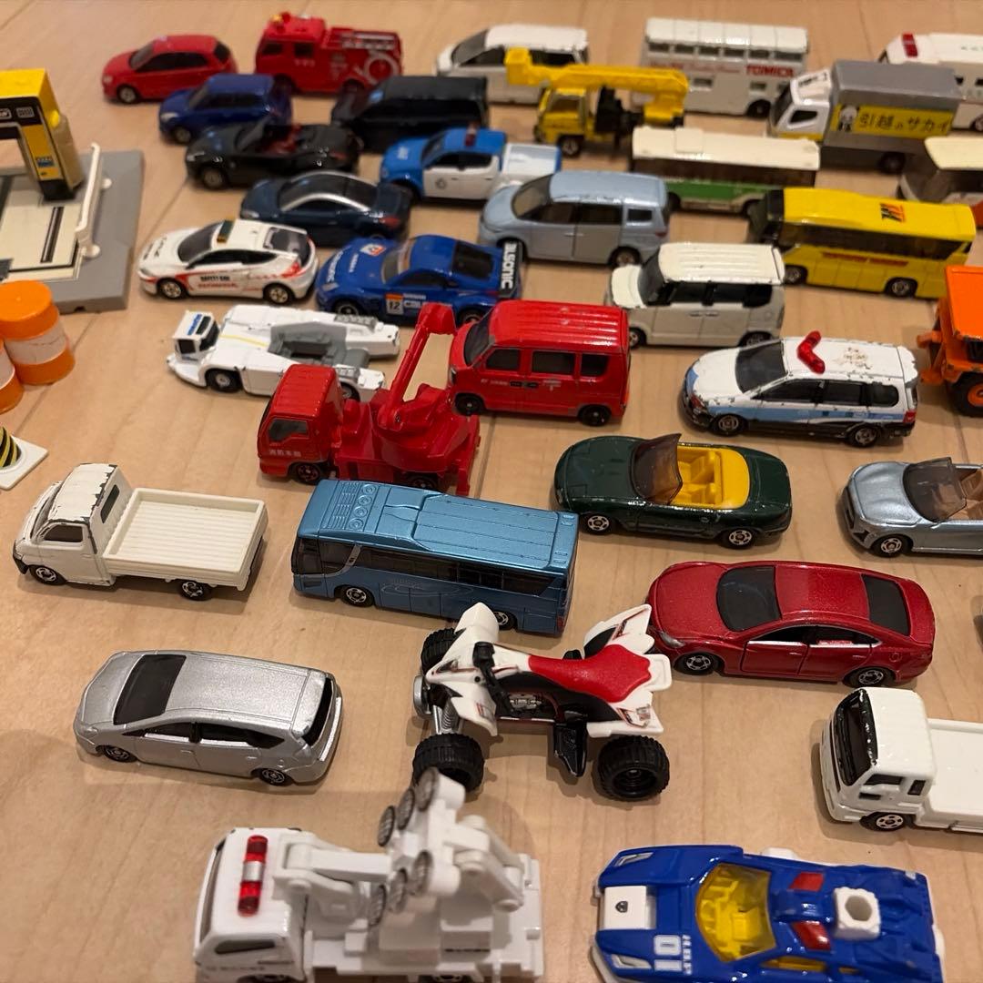 トミカ いろいろセット まとめ売り　昭和の日本製あり 光るテコロジー　洗車機