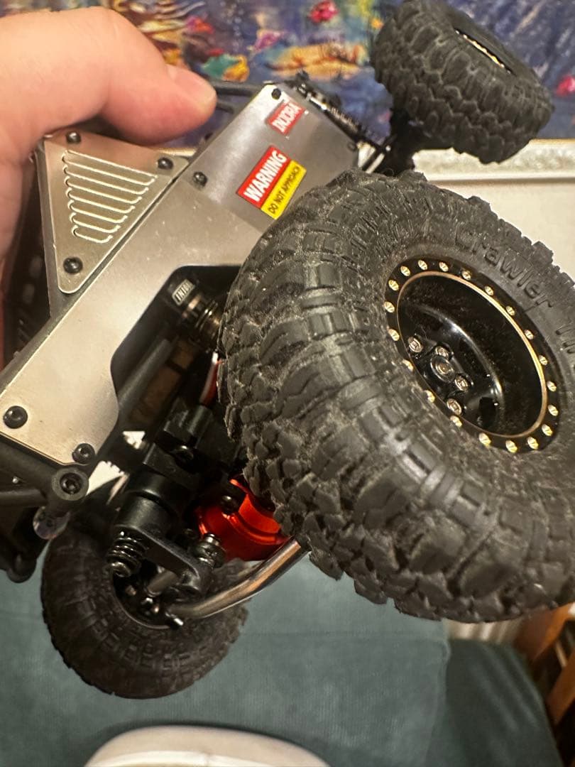 ucx2405PRO カスタム　高機能クローラー　ラジコン【出品してみました】