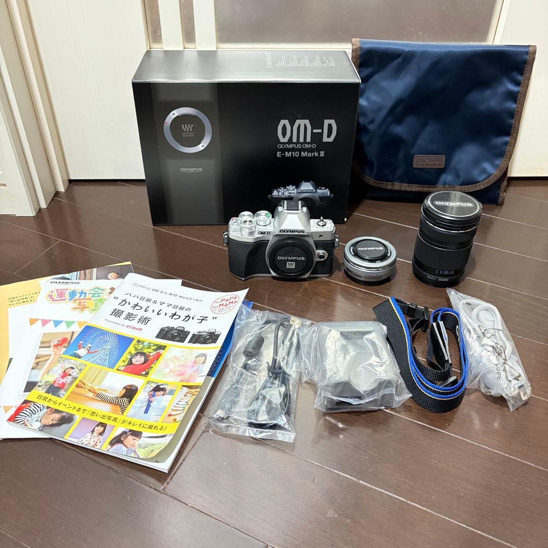 OLYMPUS E-M10 Mark IIIミラーレス一眼　レンズセット