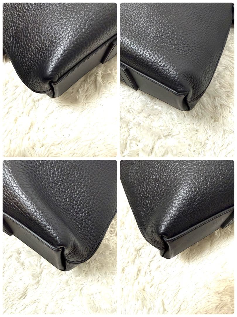 極美品　未使用に近い　ヒューゴボス　メンズ　ビジネスバッグ　ショルダーバッグ