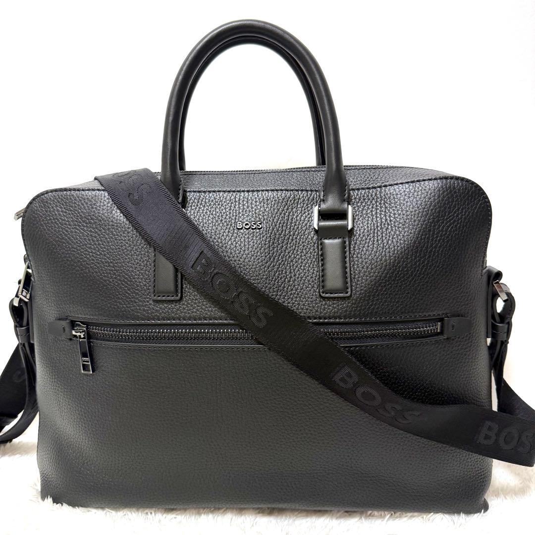 極美品　未使用に近い　ヒューゴボス　メンズ　ビジネスバッグ　ショルダーバッグ