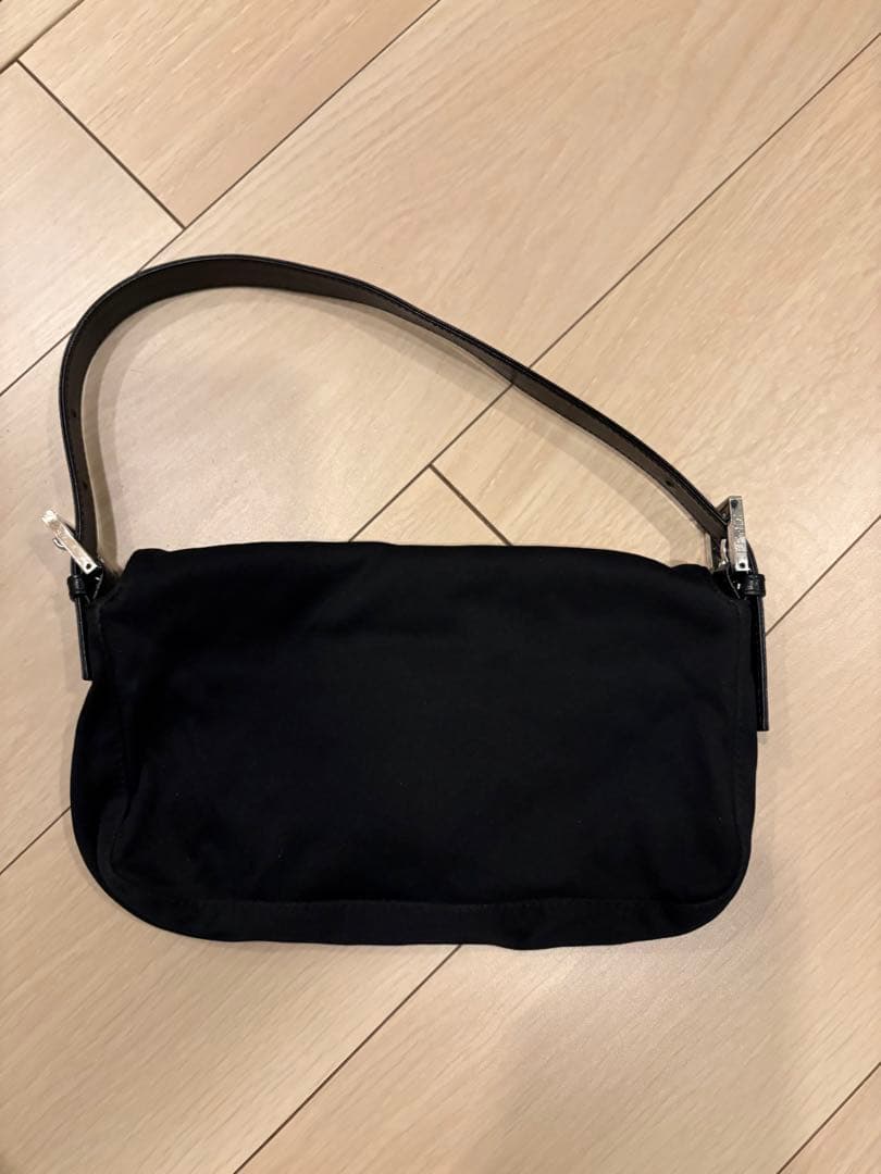 FENDI マンマバケット ベタつきなし ジャージ