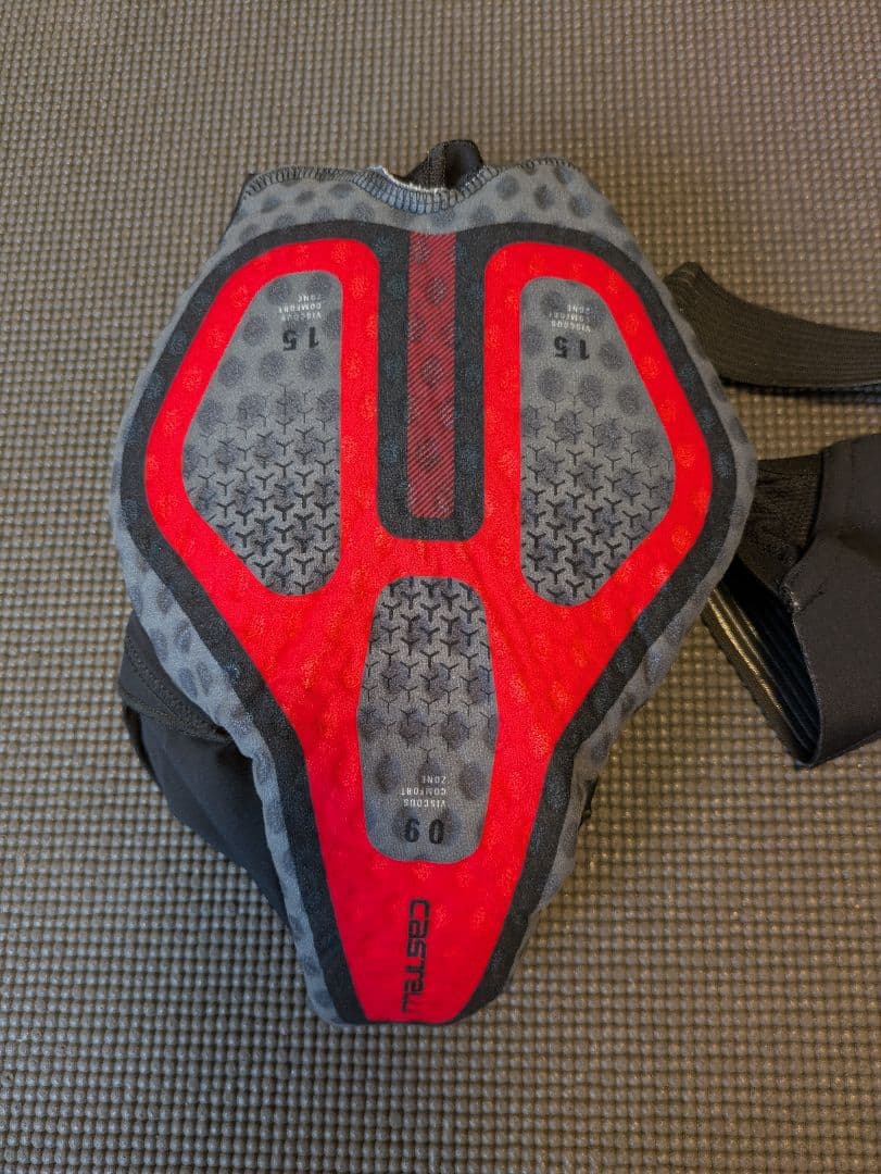 CASTELLI　FREE AERO RC BIBSHORTサイズLブラック