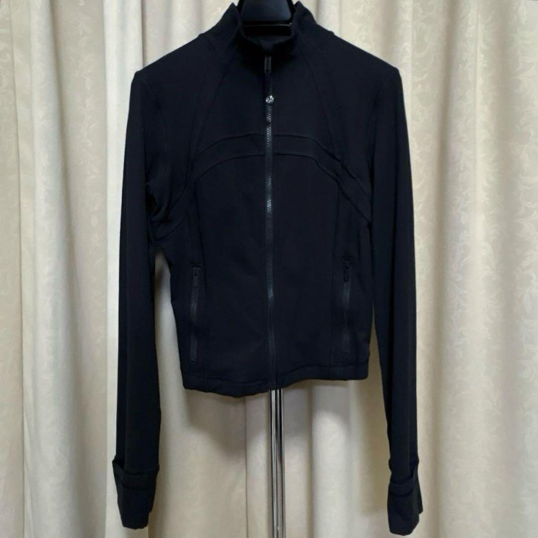 美品lululemonルルレモンクロップDefineジャケットリブ黒ブラック6M