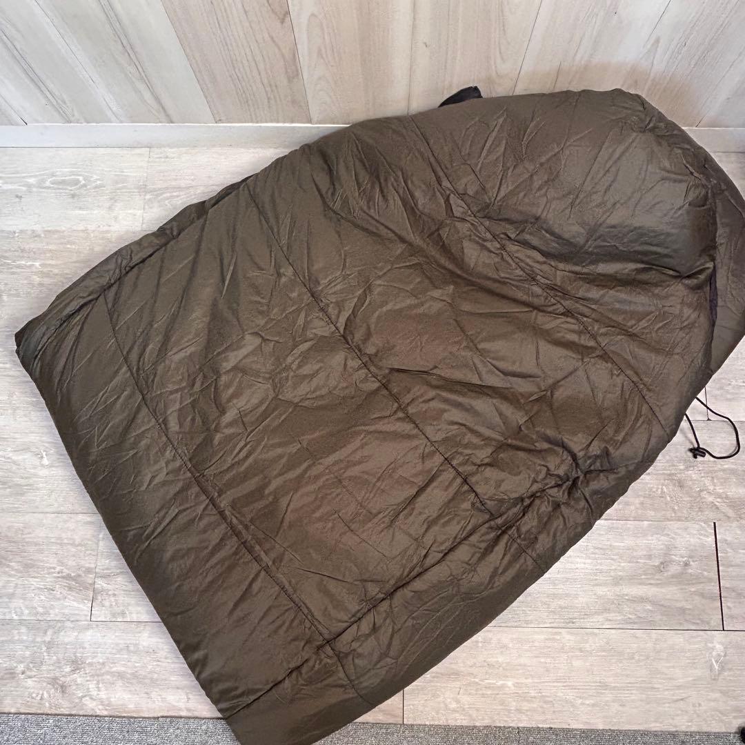 【寝袋】ナンガ VISIONPEAKS シュラフ ブラック カーキ　マミー型