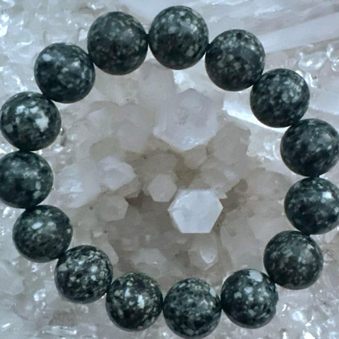 遠野霊石12mm 幸せと感謝がめぐりだす、やさしい高波動ブレスレット