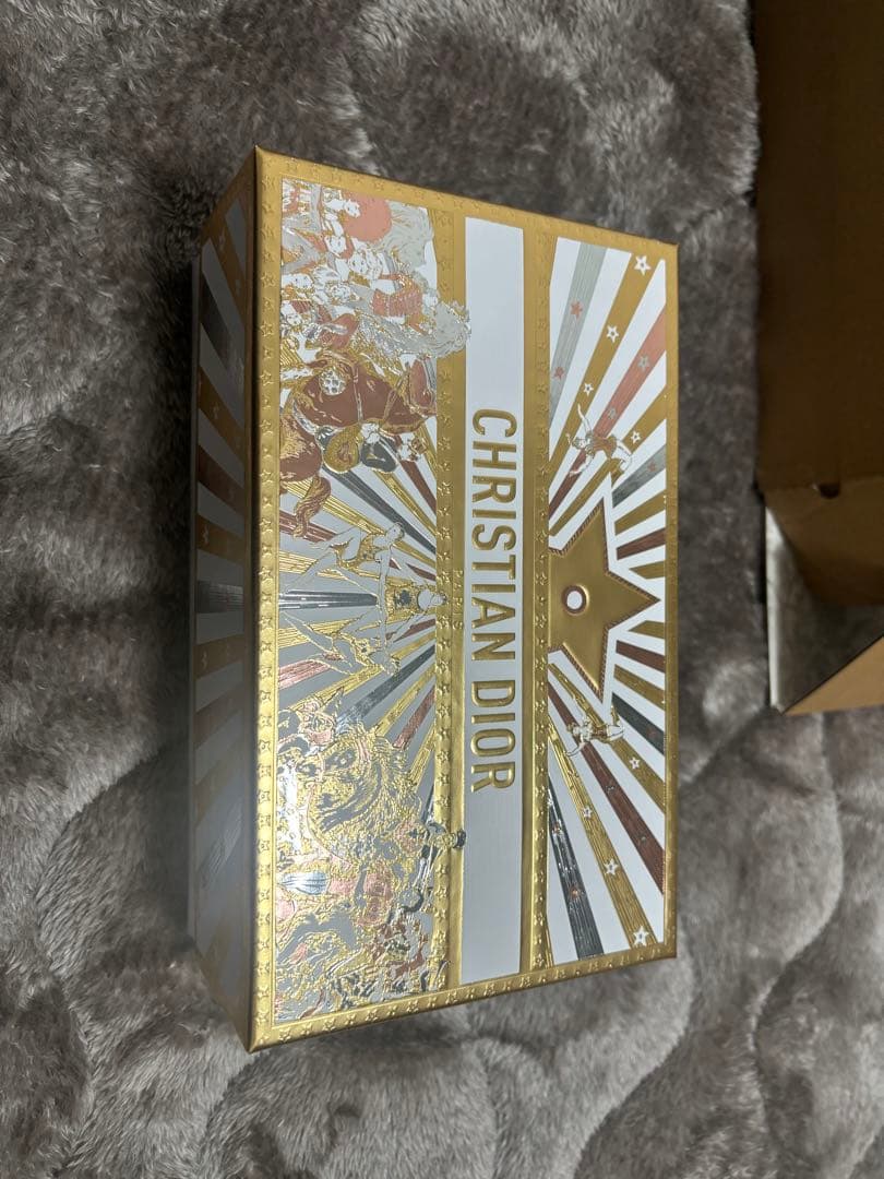 ディオール ホリデー オファー2025限定