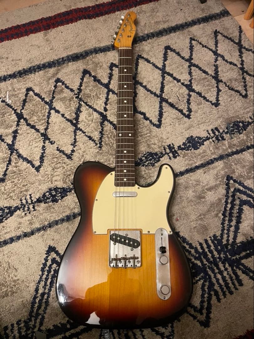 Fender Japan テレキャスター　サンバースト