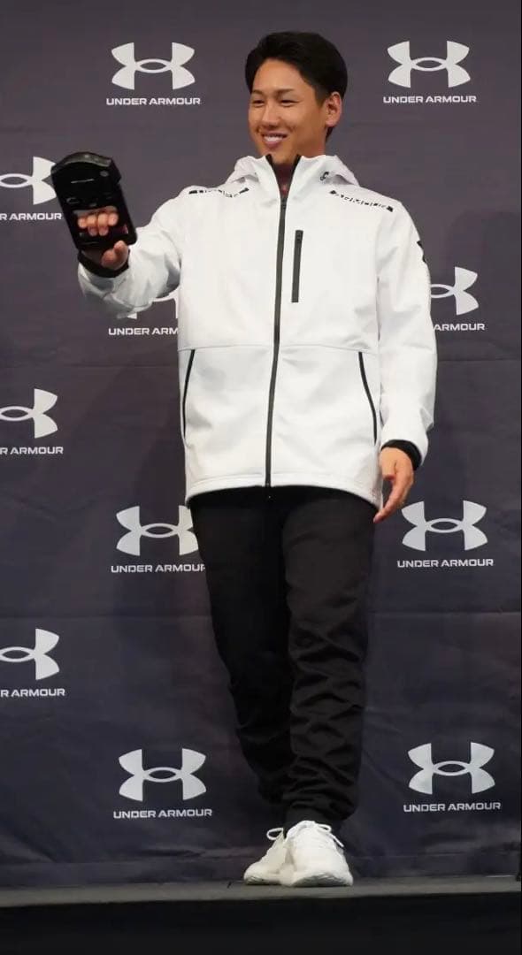 吉田正尚選手　着用モデル UNDER ARMOUR 上下セット