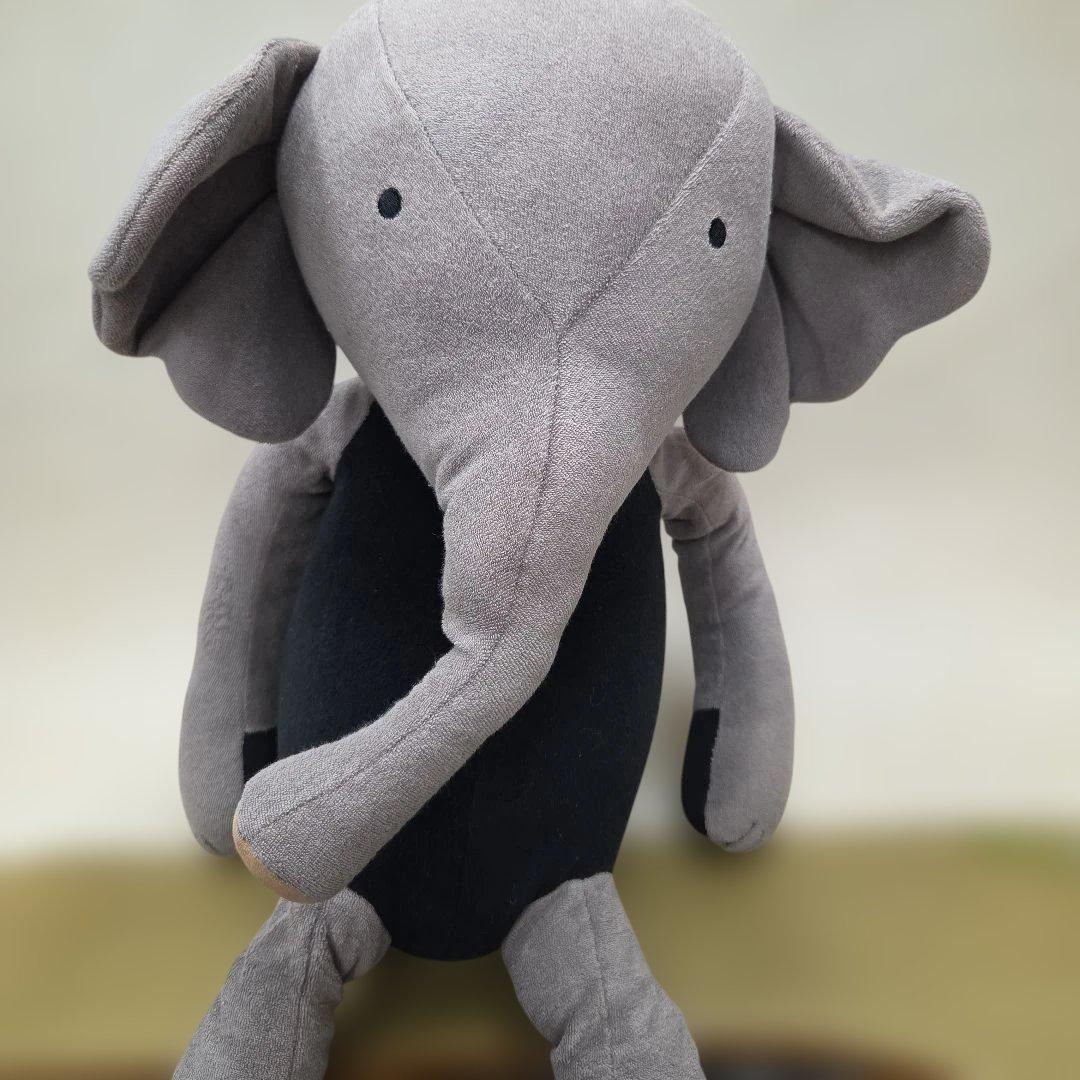 う*も様 またのあつこ　象のぬいぐるみ 中型 グレーと黒