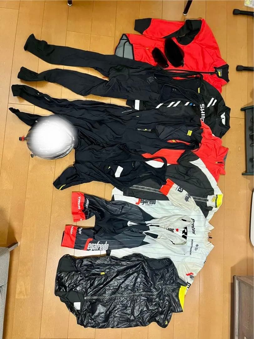 サイクルジャージ、ビブショーツ