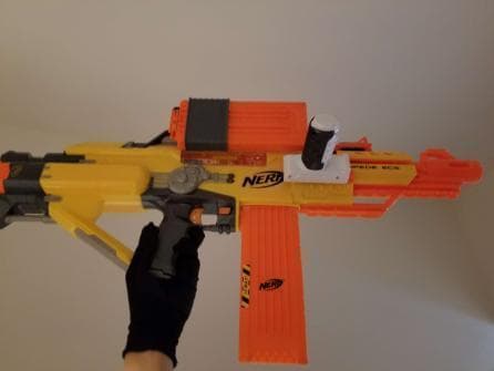 専用　ナーフスタンピード　本体　付属18連マガジン　シールド