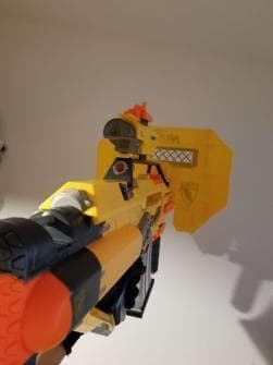 専用　ナーフスタンピード　本体　付属18連マガジン　シールド