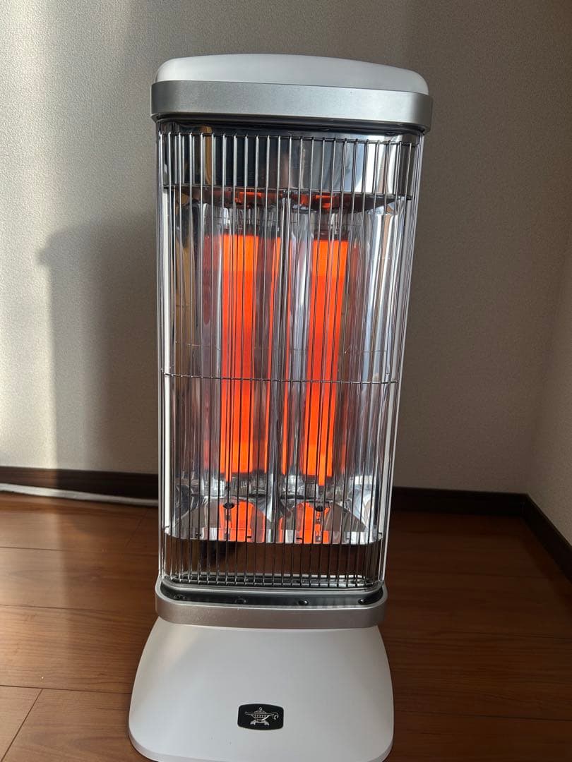 2023年製アラジン 遠赤グラファイトヒーター CAH-2G10F 白