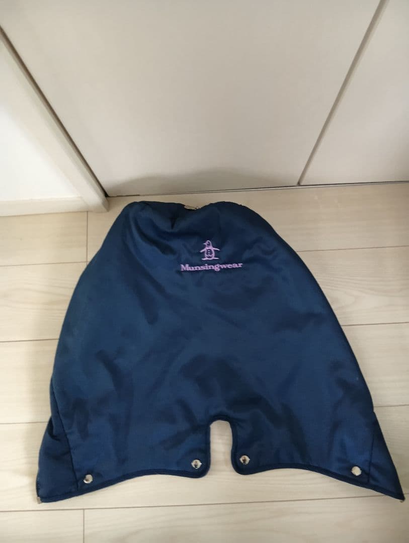 レディース中古収納式キャリーハンドル付きMunsingwearキャディバッグ