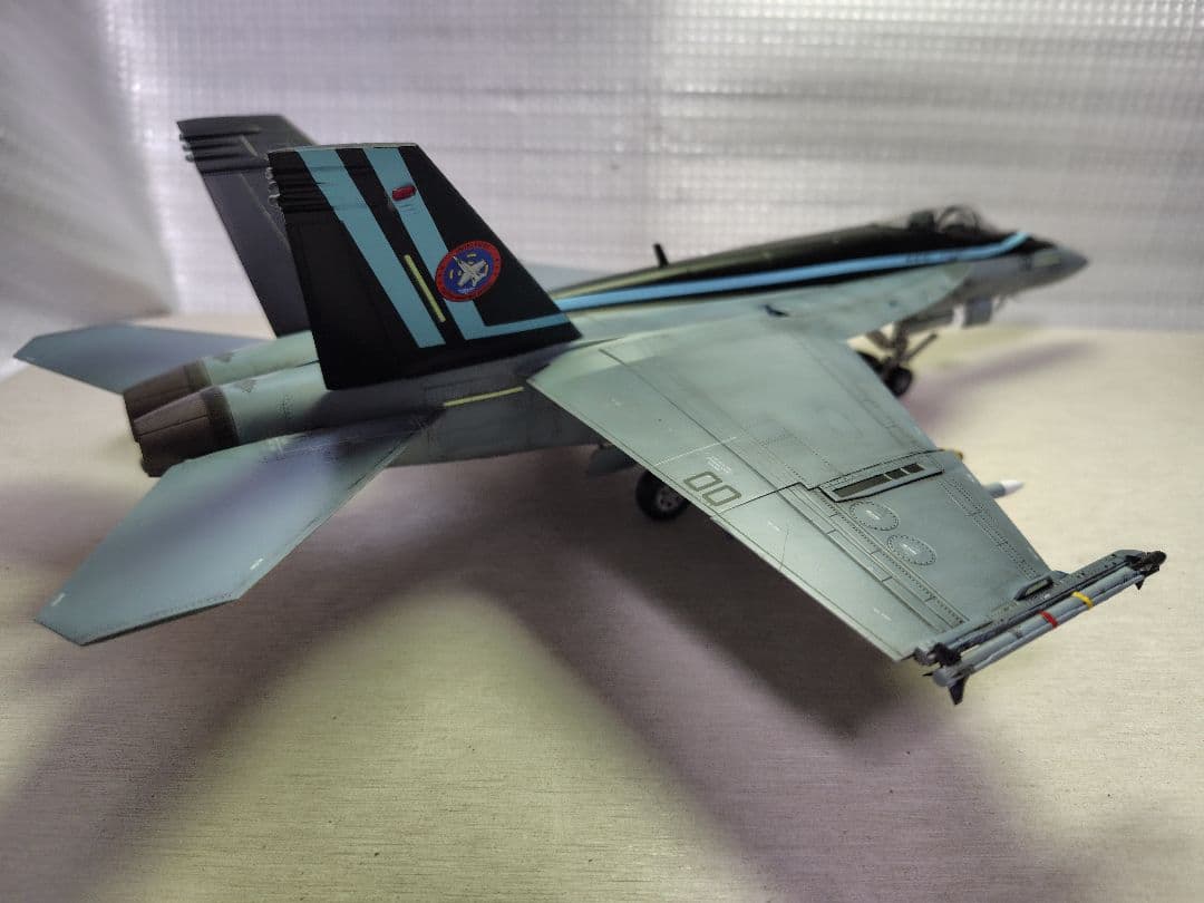 F/A-18E スーパーホーネット 1/48(トップガン マーベリック）
