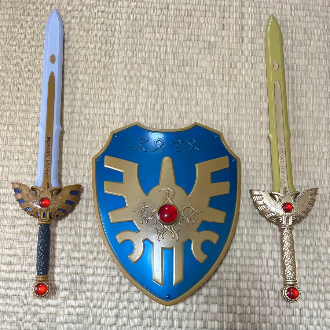 ドラゴンクエスト リアル武器 セット　ロトの盾　ロトの剣