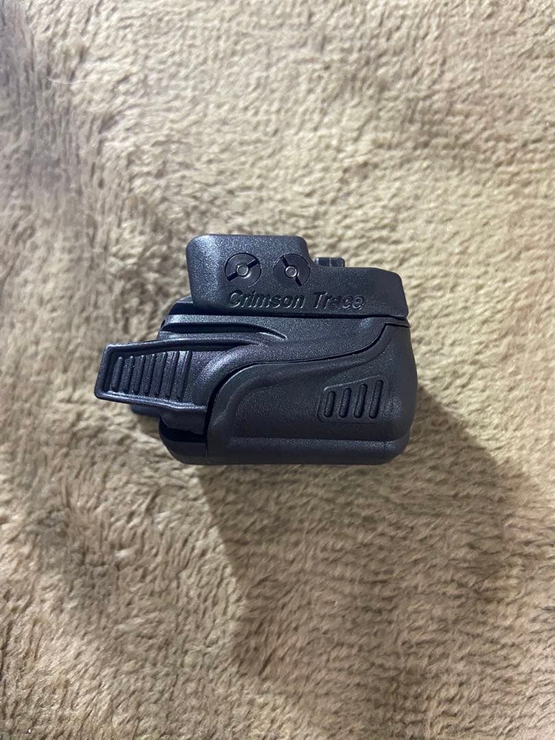 バ*ン様 実物Crimson Trace製タクティカルライトCMR-202