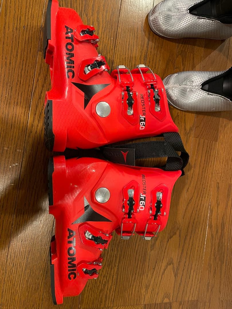 アトミックキッズスキーブーツ22,22.5cm Redster Jr60