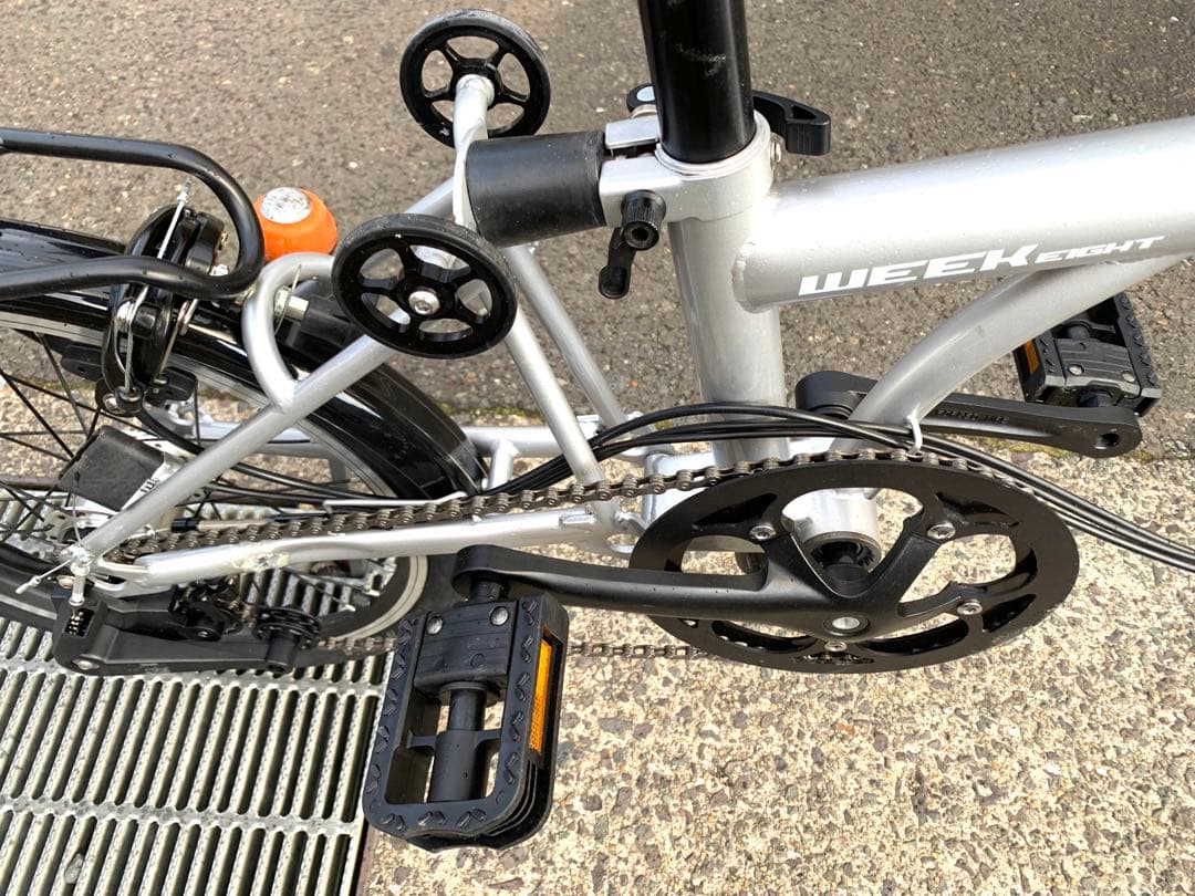 【美品】未使用品 即乘 折り畳み転車 EIGHT ミニベロSRF3 内3速 16