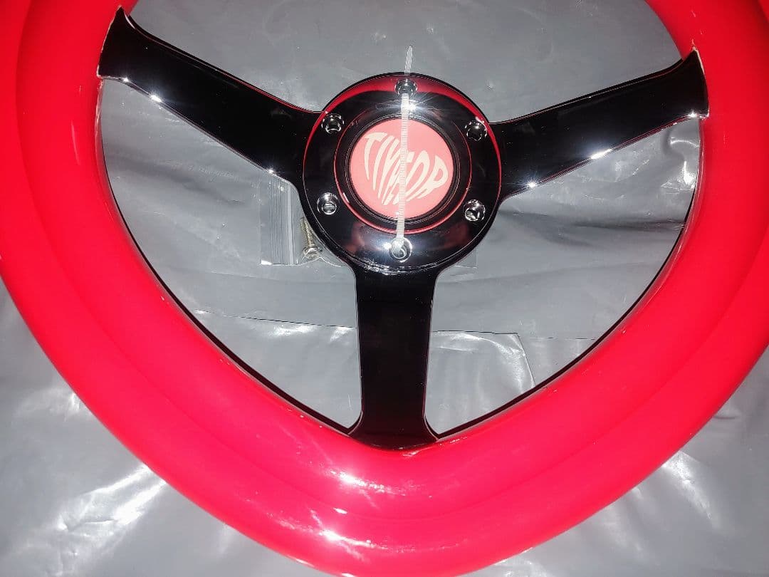 ♡32パイハートレッドステアリング♡　【最終値下げ今月いっぱいでページ削除】