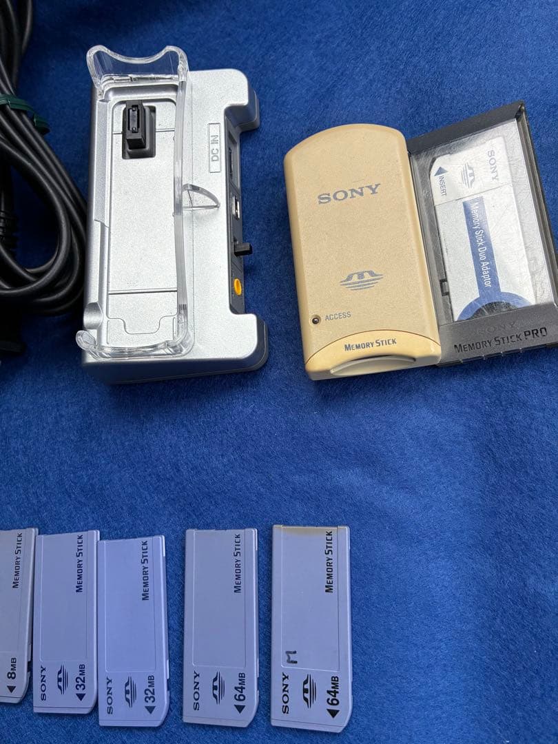【希少／極美品】SONY Cyber-shot DSC-L1 シルバー 完動品