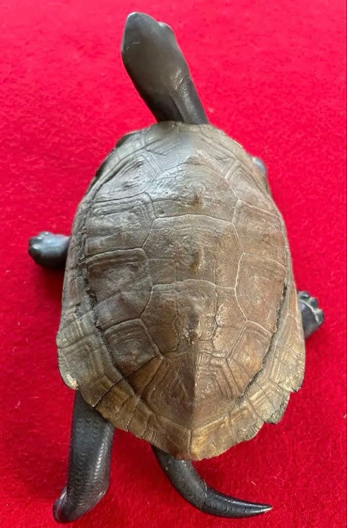 美術作品・亀の彫像・小物入れ・骨董品・松立斉・亀彫刻・印籠・彫刻・美術品