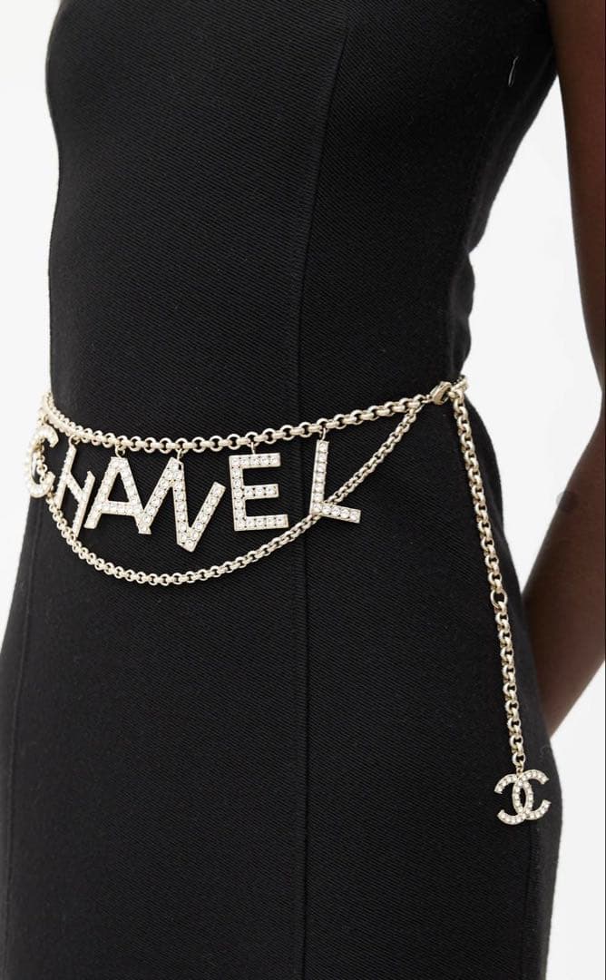 【美品】❤️CHANEL ❤️ゴールドトーンクリスタルのCCロゴチェーンベルト