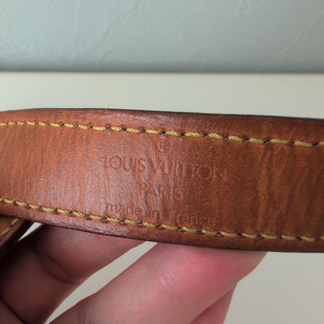 Louis Vuitton レザー首輪 モノグラム