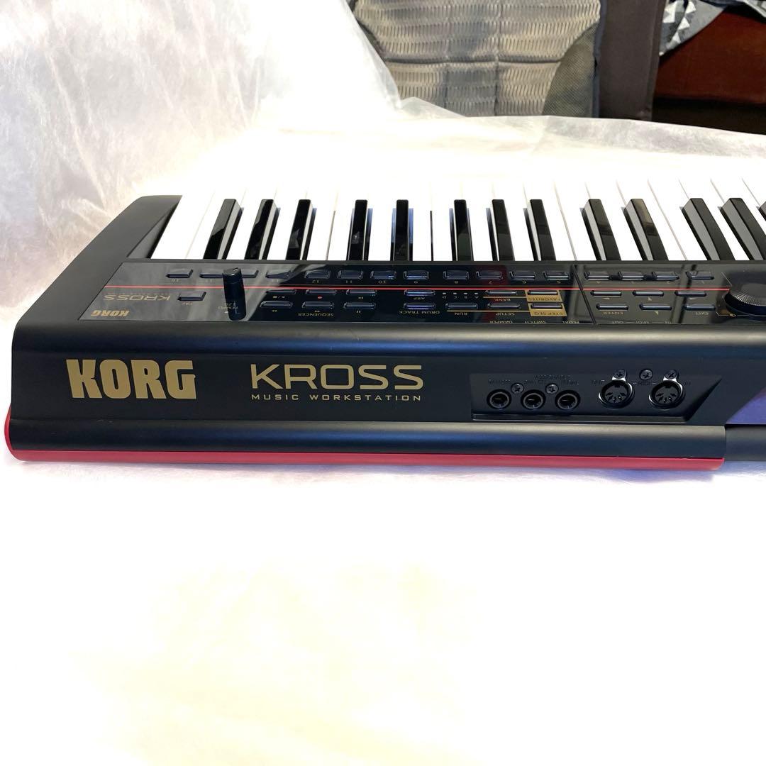 KORG コルグ KROSS-61鍵 シンセサイザー 美品、ソフトケース付き