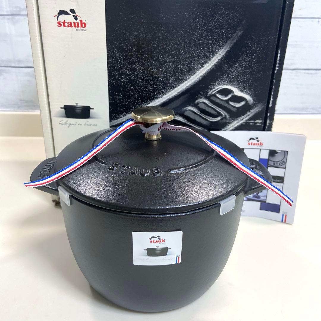【未使用】Staubストウブラ・ココット de GOHAN 16 cm M 鋳鉄